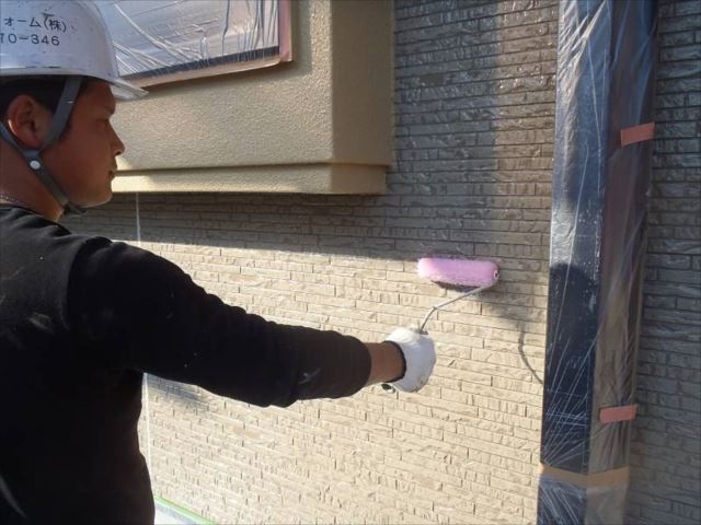 クリヤー塗装の1回目を実施中です。
