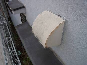 施工前　換気扇フード
