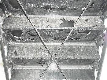 施工前　アパート階段