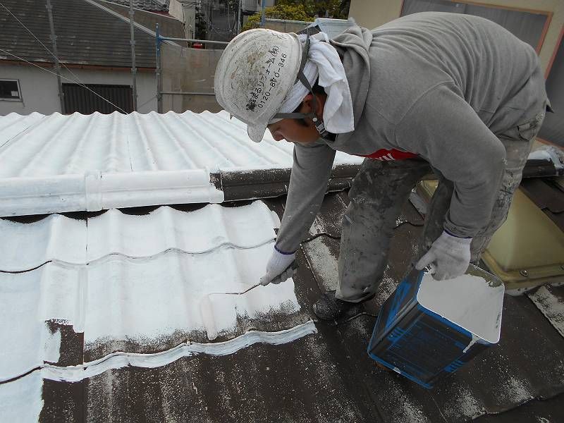 屋根下塗り