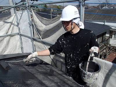 【屋根塗装】中塗り（遮熱塗料：クールタイトＳｉ）