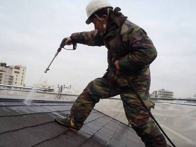 屋根の高圧洗浄