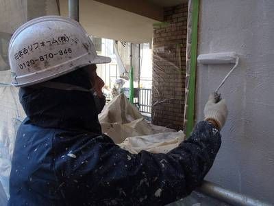 【外壁塗装】下塗り（シーラー）