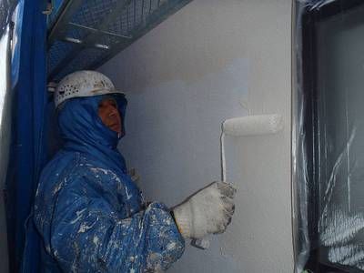 【外壁塗装】中塗り（アートフレッシュ）