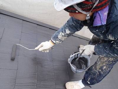 【屋根塗装】上塗り（遮熱塗料：クールタイト）