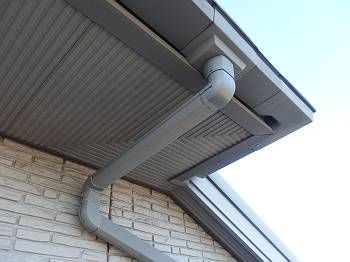 雨樋・軒天の様子。