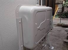 施工後の塗油タンク。外壁と共に輝いて、見栄えバッチリ！