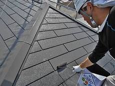 下塗り後、遮熱塗料・クールタイトＳｉで2回塗り。