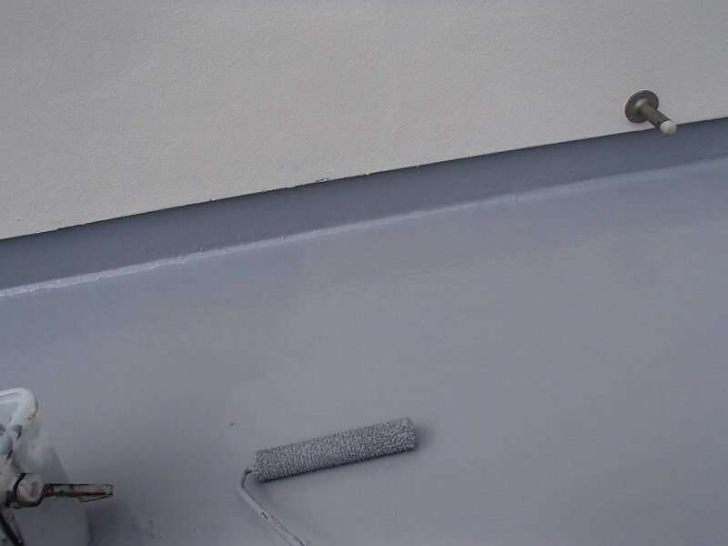 外壁塗装 世田谷区Ｕ様邸 ベランダ床塗装中2020082517032