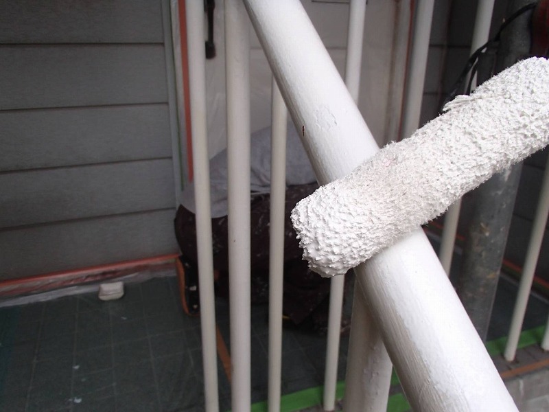 外壁塗装 世田谷区Ｓ様邸 手摺塗装中2020102818540