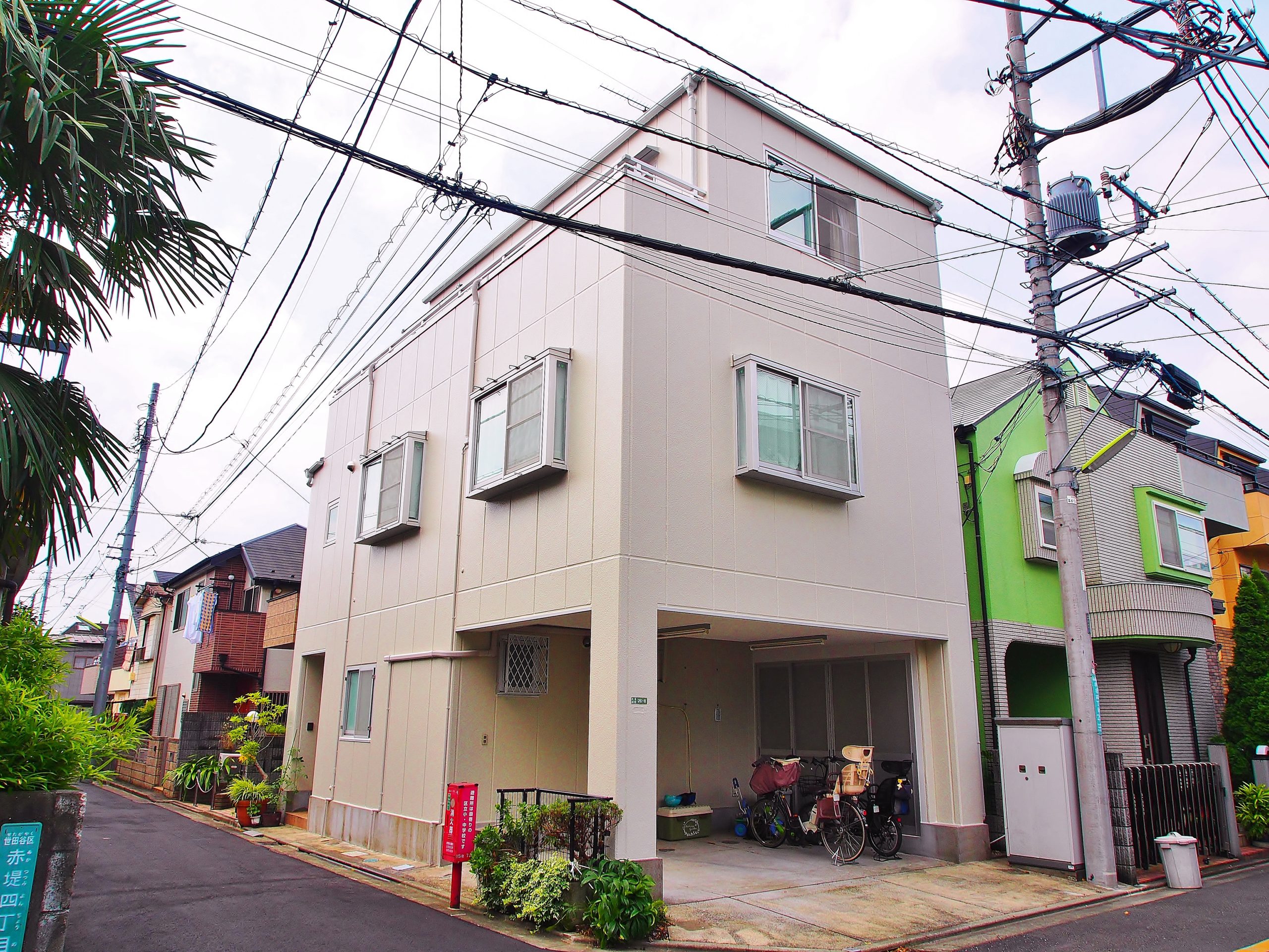 40坪AL造3階建て住宅の塗装