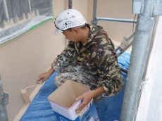 UD邸20111128-外壁中塗り2-s