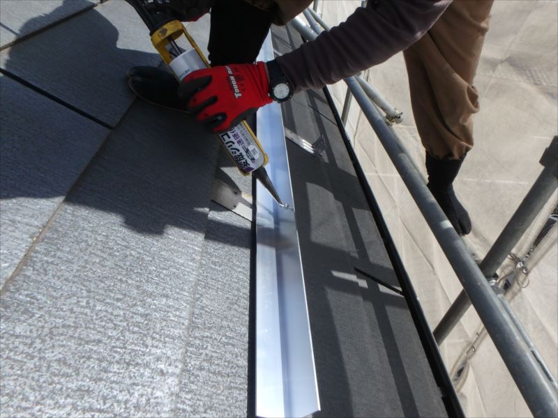 20170308外壁塗装A様邸雪止めアングル設置P3080366_s