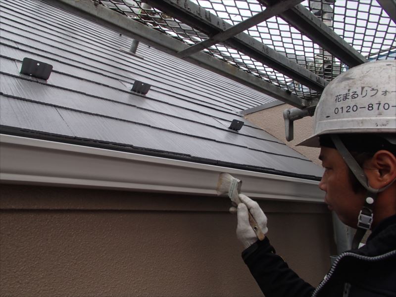 20170328外壁塗装興梠様邸雨樋上塗りP3281836_s