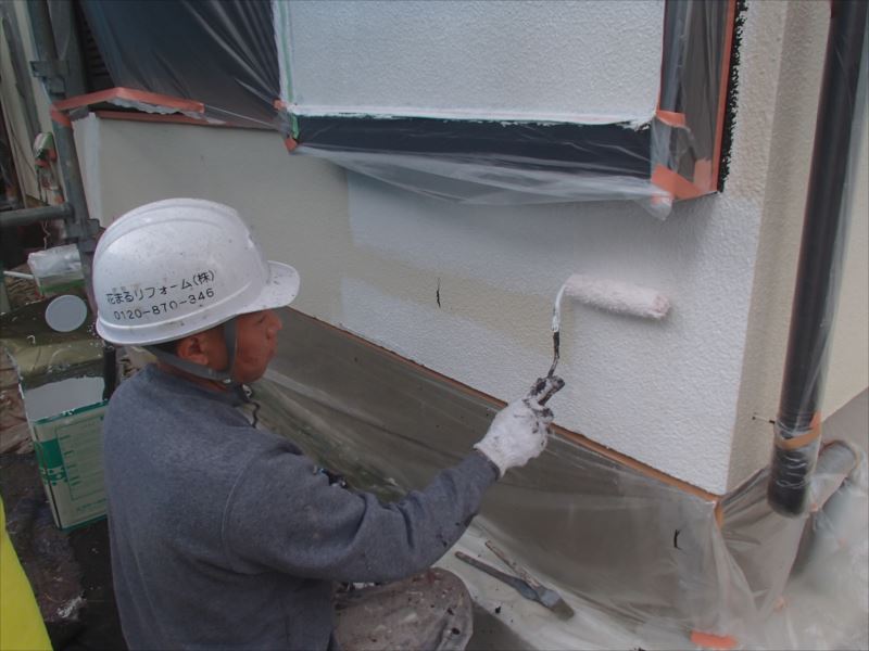 20170417外壁塗装I様邸外壁1下塗りP4170006_s