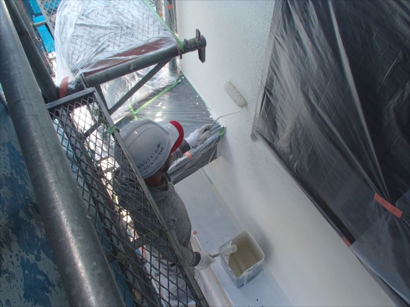 20170419外壁塗装I様邸外壁中塗りP4190007_s