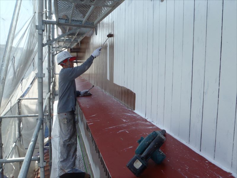 20170429外壁塗装N様邸外壁2上塗りP4294412_s