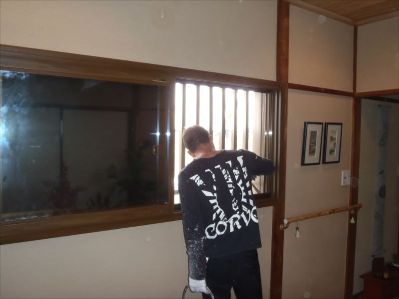 20170505外壁塗装N様邸木格子塗装P5054453_s