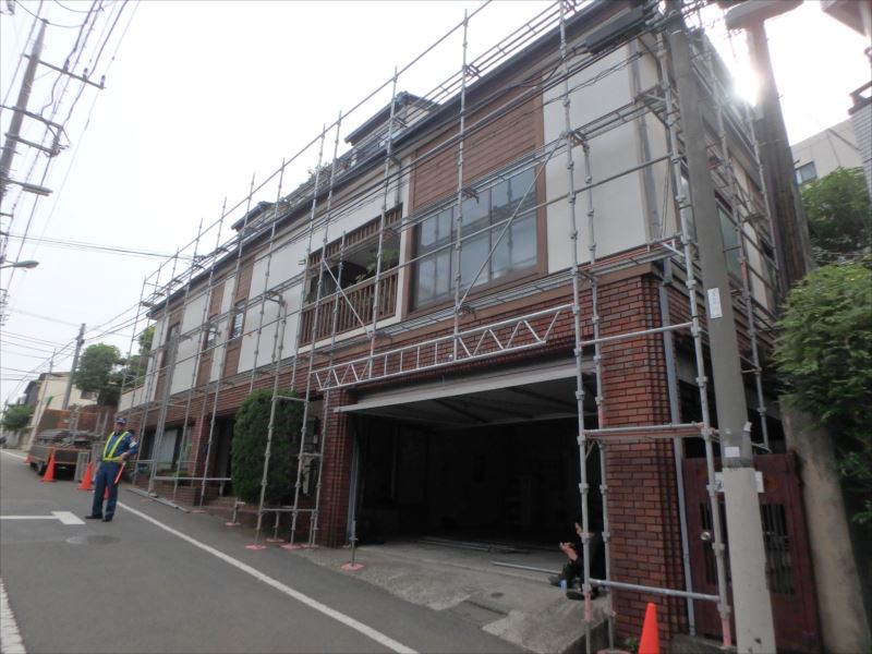 20170512外壁塗装A様邸足場設置P5120492_s
