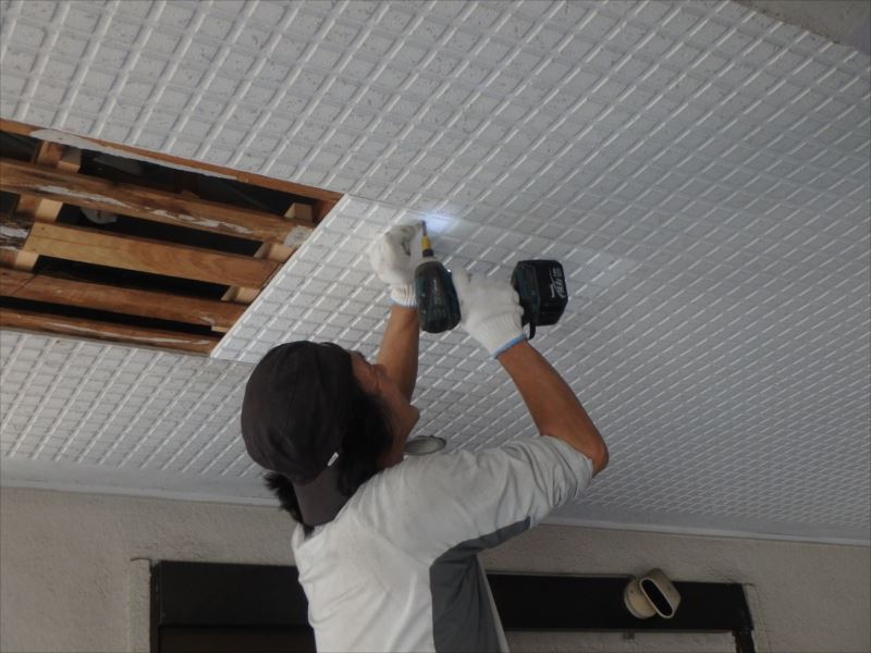 20170516外壁塗装A様邸ガレージ天井補修P5160626_s