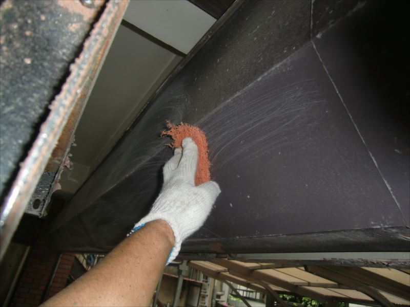 20170516外壁塗装A様邸鉄部塗装1ケレンCIMG6498_s