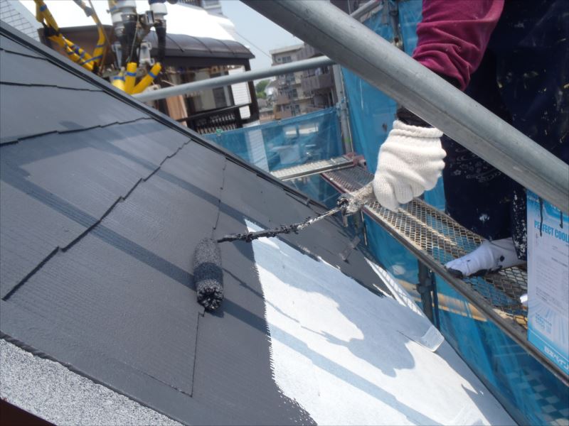 20170519外壁塗装A様邸屋根2中塗りP5190288_s