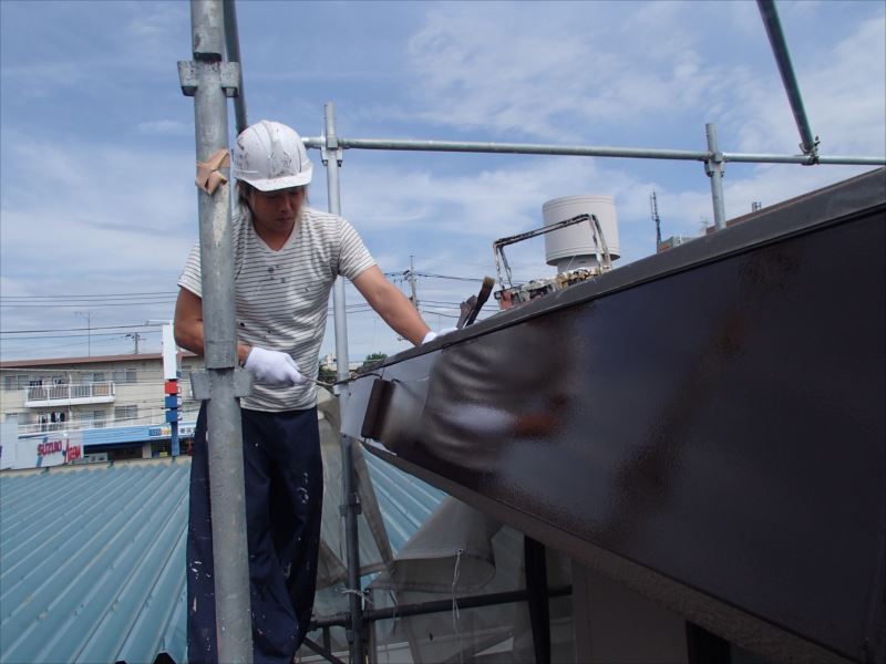 20170915外壁塗装T様邸帯板上塗りP9150006_s