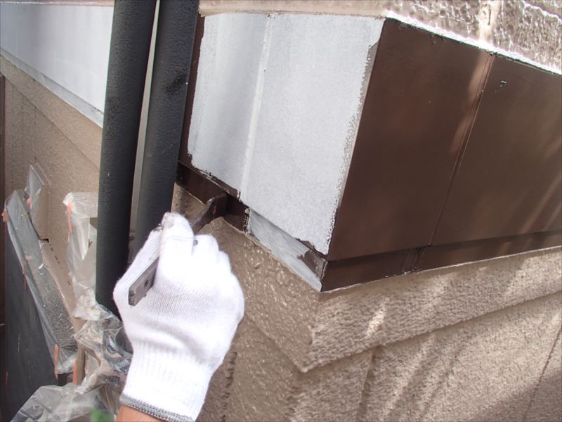 20170915外壁塗装T様邸帯板上塗りP9150012_s