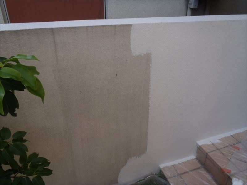 20170927外壁塗装K様邸塀2中塗りP9270288_s