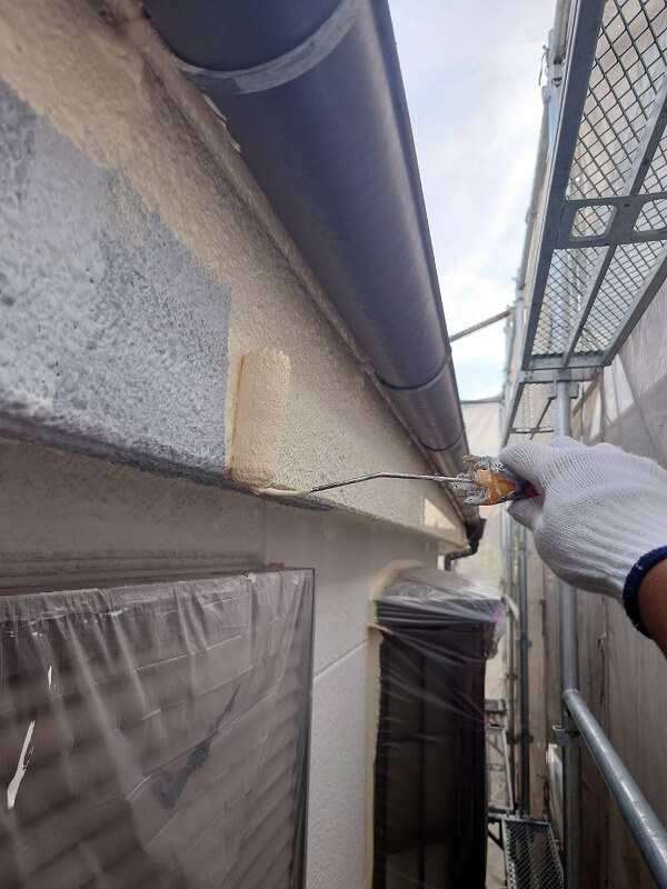 外壁塗装 杉並区K様邸 破風中塗り中2021082512612