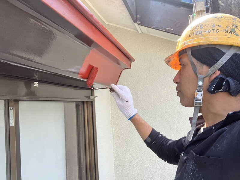 外壁塗装 世田谷区S様邸 シャッターボックスさび止め中 20230517S__28655622