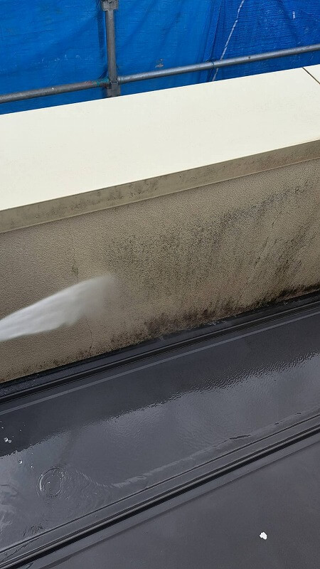 外壁塗装 世田谷区M様邸 外壁洗浄中 2024060616801_0