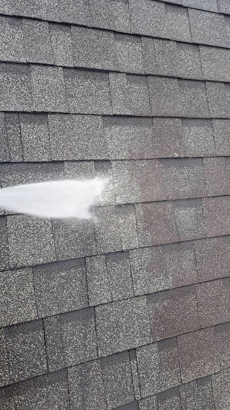 外壁塗装 世田谷区M様邸 屋根洗浄中 2024060616800_0