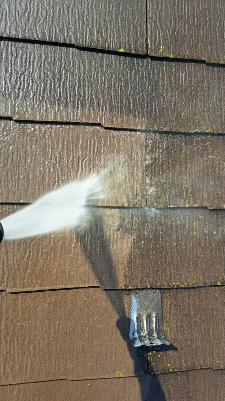 外壁塗装 世田谷区U様邸 屋根洗浄中 2024070417484_0